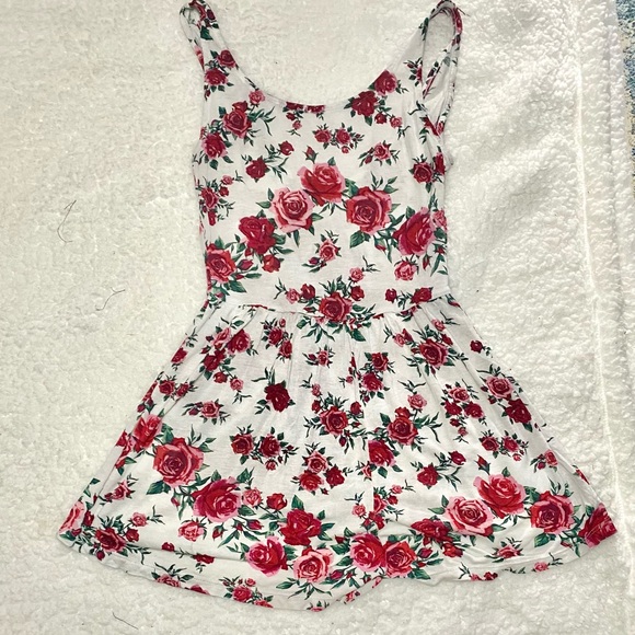 Floral H&M romper - size XSMALL - Picture 4 of 5